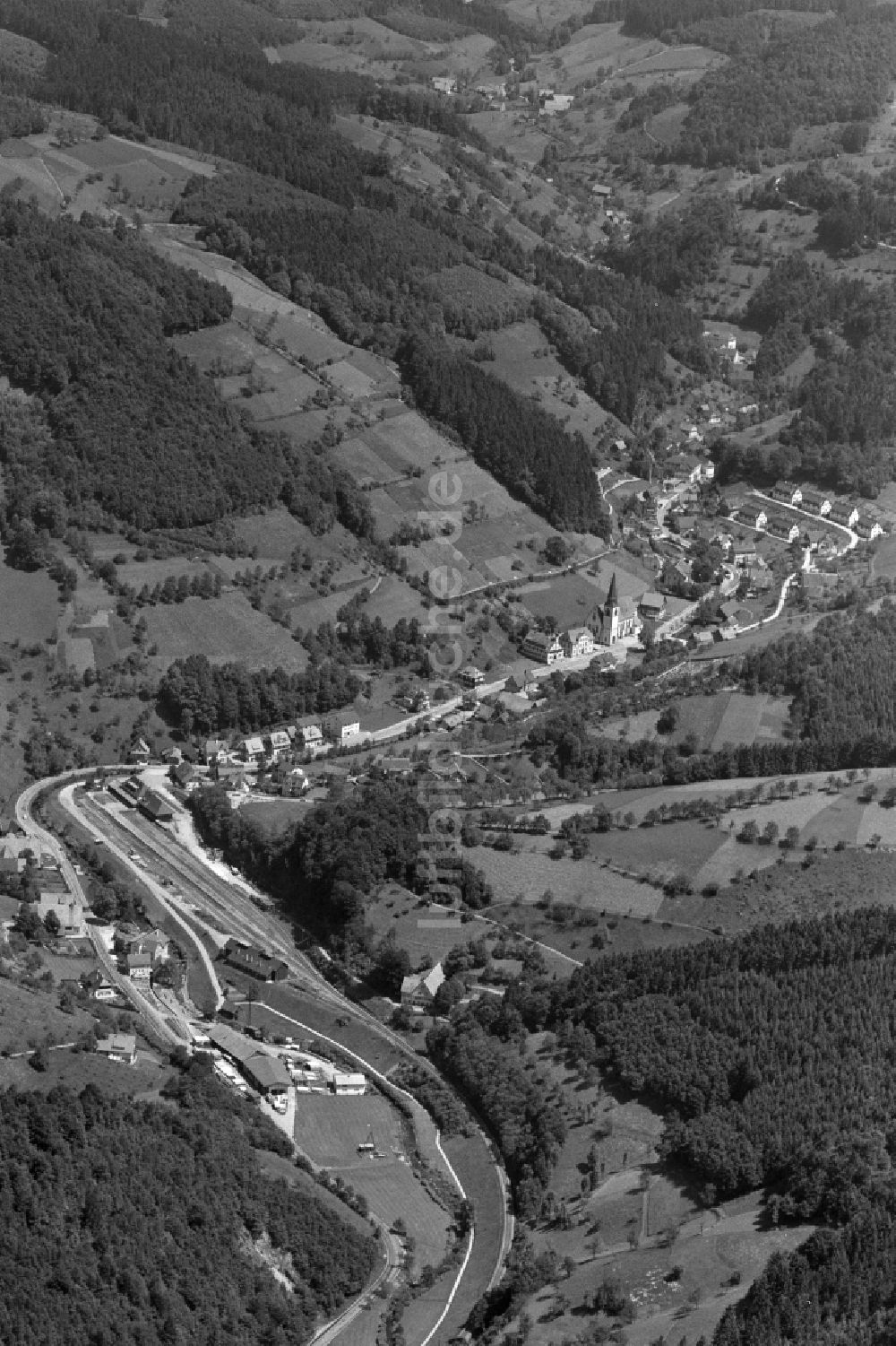 Bad Peterstal-Griesbach von oben - Ortsansicht Ortsteil Griesbach im Talbereich in Bad Peterstal-Griesbach im Bundesland Baden-Württemberg, Deutschland