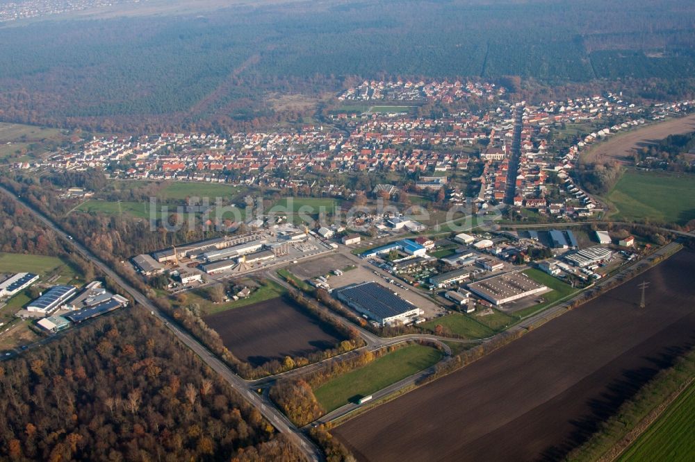 Luftaufnahme Philippsburg - Ortsansicht im Ortsteil Huttenheim in Philippsburg im Bundesland Baden-Württemberg