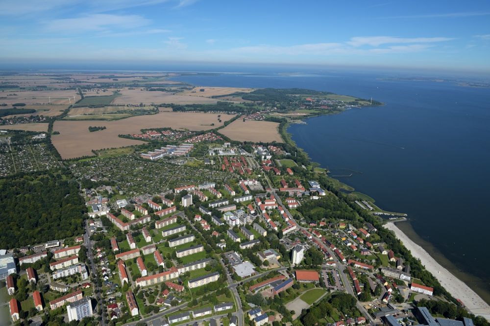 Stralsund von oben - Ortsansicht im Ortsteil Klein Kedingshagen in Stralsund im Bundesland Mecklenburg-Vorpommern