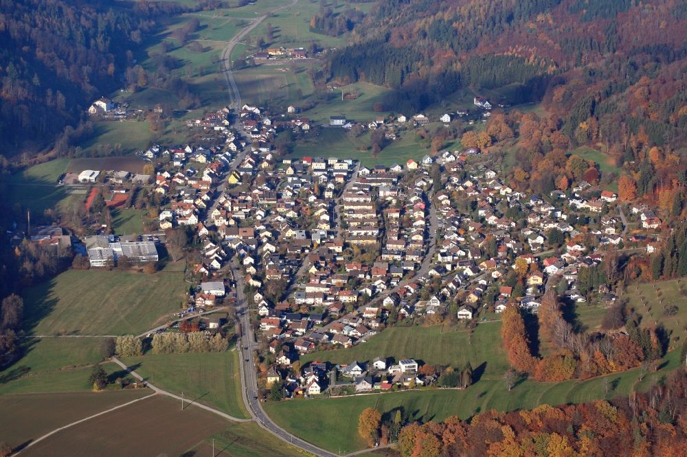 Schopfheim aus der Vogelperspektive: Ortsansicht vom Ortsteil Langenau in Schopfheim im Bundesland Baden-Württemberg, Deutschland