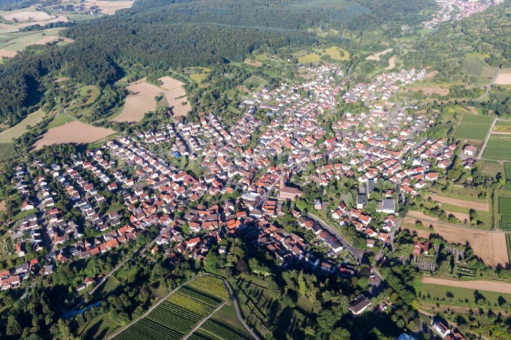 Bruchsal aus der Vogelperspektive: Ortsansicht im Ortsteil Obergrombach in Bruchsal im Bundesland Baden-Württemberg, Deutschland