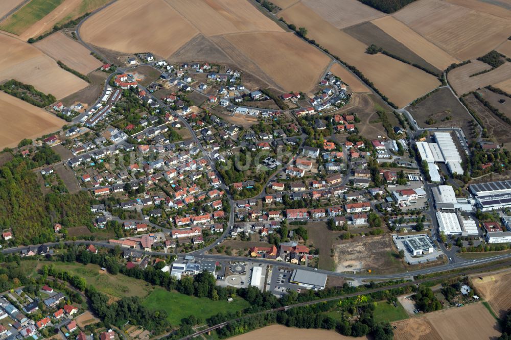 Luftbild Arnstein - Ortsansicht am Rande von landwirtschaftlichen Feldern in Arnstein im Bundesland Bayern, Deutschland