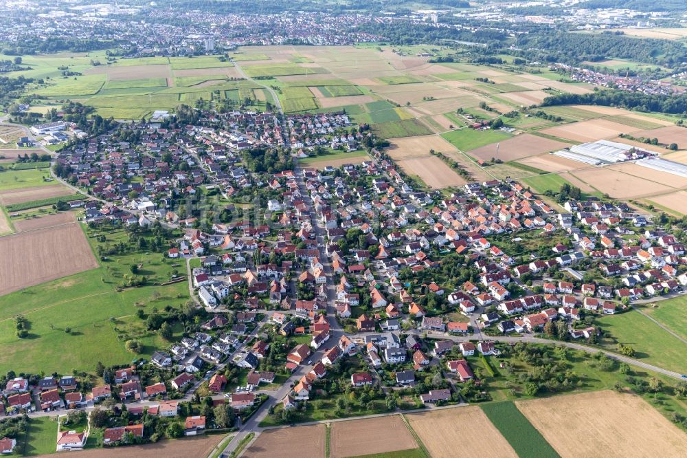 Luftaufnahme Degerschlacht - Ortsansicht am Rande von landwirtschaftlichen Feldern in Degerschlacht im Bundesland Baden-Württemberg, Deutschland