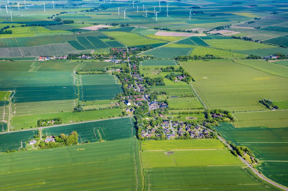 Emmelsbüll von oben - Ortsansicht am Rande von landwirtschaftlichen Feldern in Emmelsbüll im Bundesland Schleswig-Holstein, Deutschland