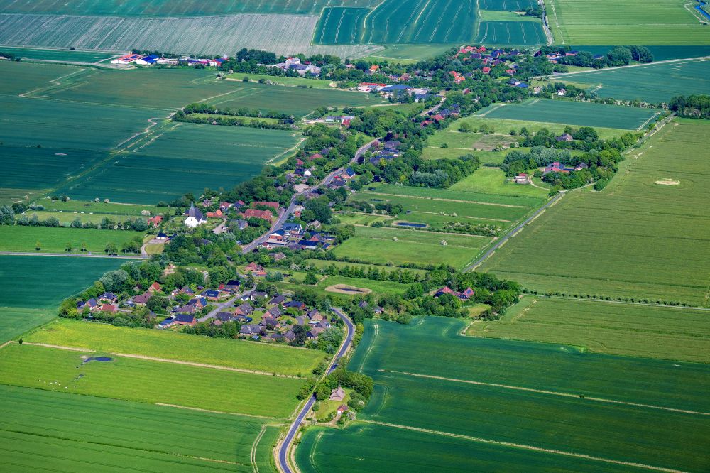 Luftaufnahme Emmelsbüll - Ortsansicht am Rande von landwirtschaftlichen Feldern in Emmelsbüll im Bundesland Schleswig-Holstein, Deutschland