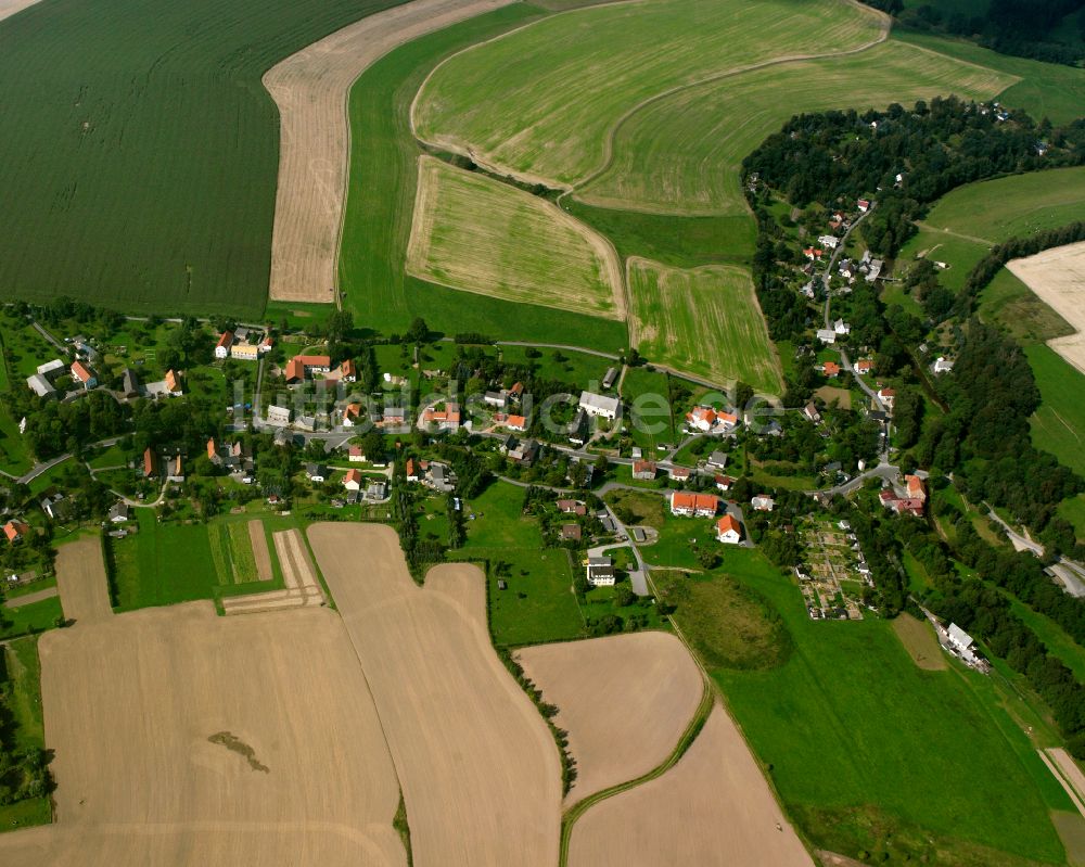 Luftbild Falkenberg - Ortsansicht am Rande von landwirtschaftlichen Feldern in Falkenberg im Bundesland Sachsen, Deutschland