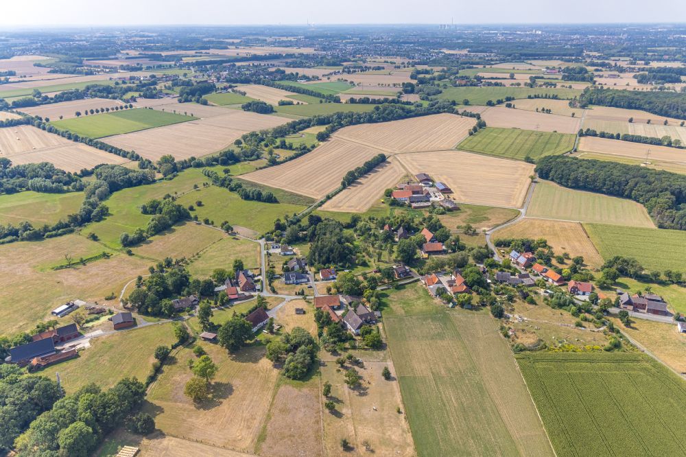 Hamm von oben - Ortsansicht am Rande von landwirtschaftlichen Feldern in Hamm im Bundesland Nordrhein-Westfalen, Deutschland