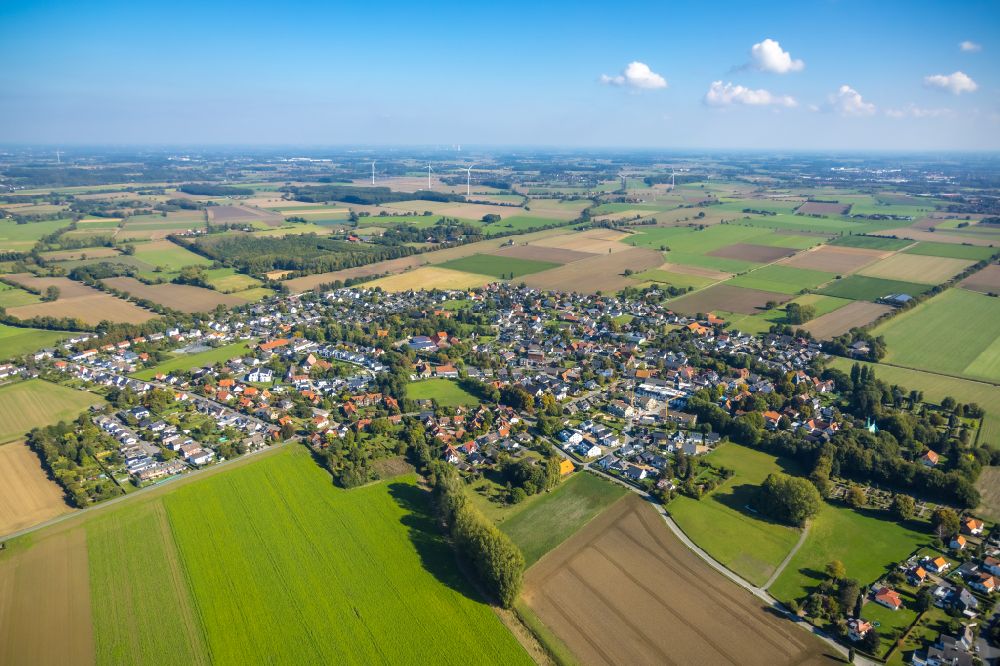 Luftbild Hemmerde - Ortsansicht am Rande von landwirtschaftlichen Feldern in Hemmerde im Bundesland Nordrhein-Westfalen, Deutschland