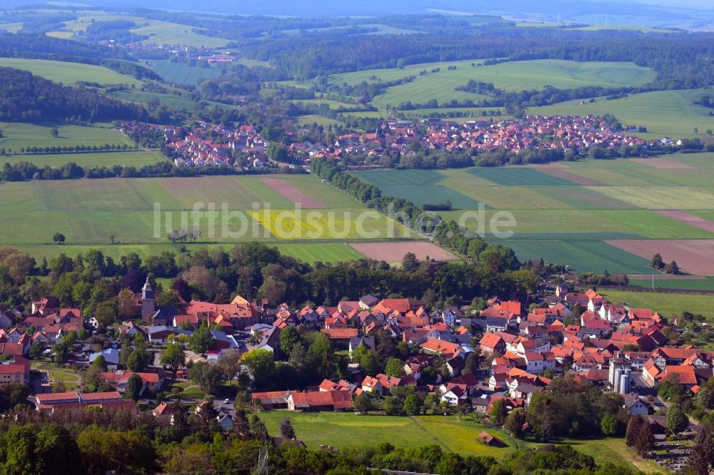 Luftbild Herleshausen - Ortsansicht am Rande von landwirtschaftlichen Feldern in Herleshausen im Bundesland Hessen, Deutschland