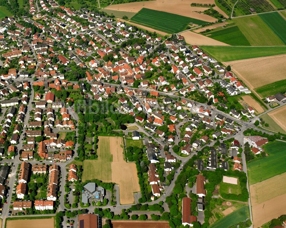 Luftaufnahme Hohenacker - Ortsansicht am Rande von landwirtschaftlichen Feldern in Hohenacker im Bundesland Baden-Württemberg, Deutschland
