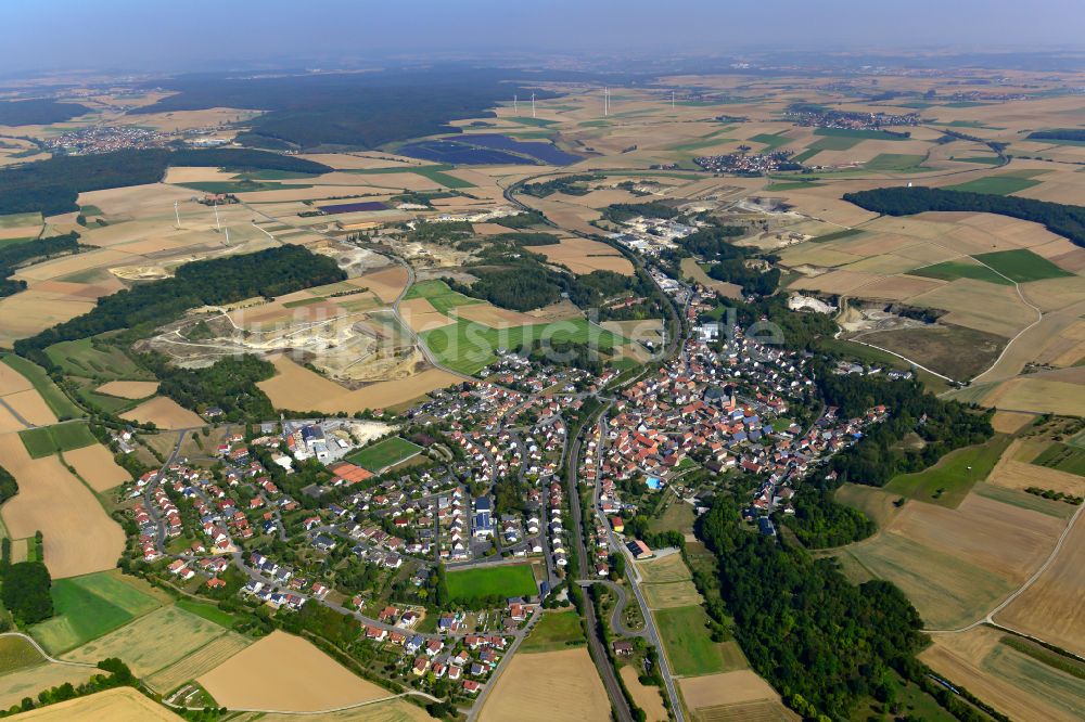 Luftbild Kirchheim - Ortsansicht am Rande von landwirtschaftlichen Feldern in Kirchheim im Bundesland Bayern, Deutschland
