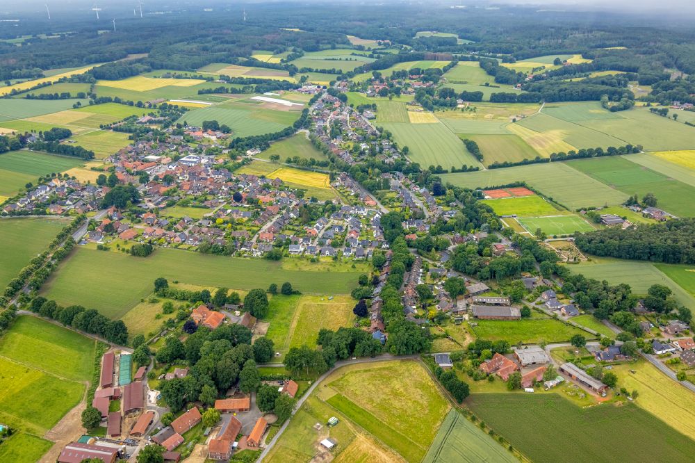 Luftbild Lavesum - Ortsansicht am Rande von landwirtschaftlichen Feldern in Lavesum im Bundesland Nordrhein-Westfalen, Deutschland