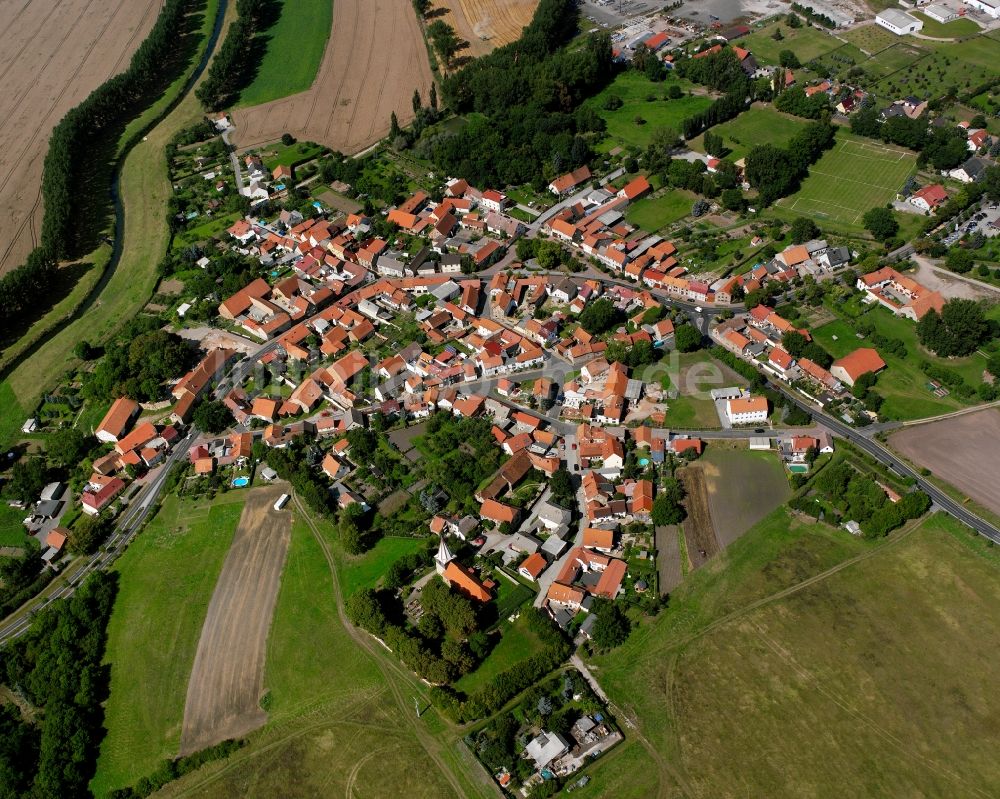 Luftbild Merxleben - Ortsansicht am Rande von landwirtschaftlichen Feldern in Merxleben im Bundesland Thüringen, Deutschland