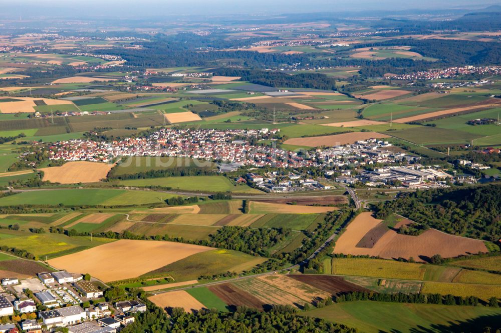 Nellmersbach von oben - Ortsansicht am Rande von landwirtschaftlichen Feldern in Nellmersbach im Bundesland Baden-Württemberg, Deutschland