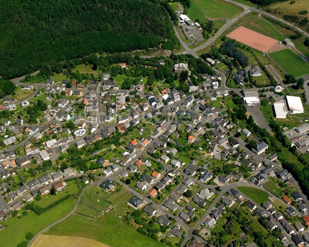 Niederwörresbach von oben - Ortsansicht am Rande von landwirtschaftlichen Feldern in Niederwörresbach im Bundesland Rheinland-Pfalz, Deutschland