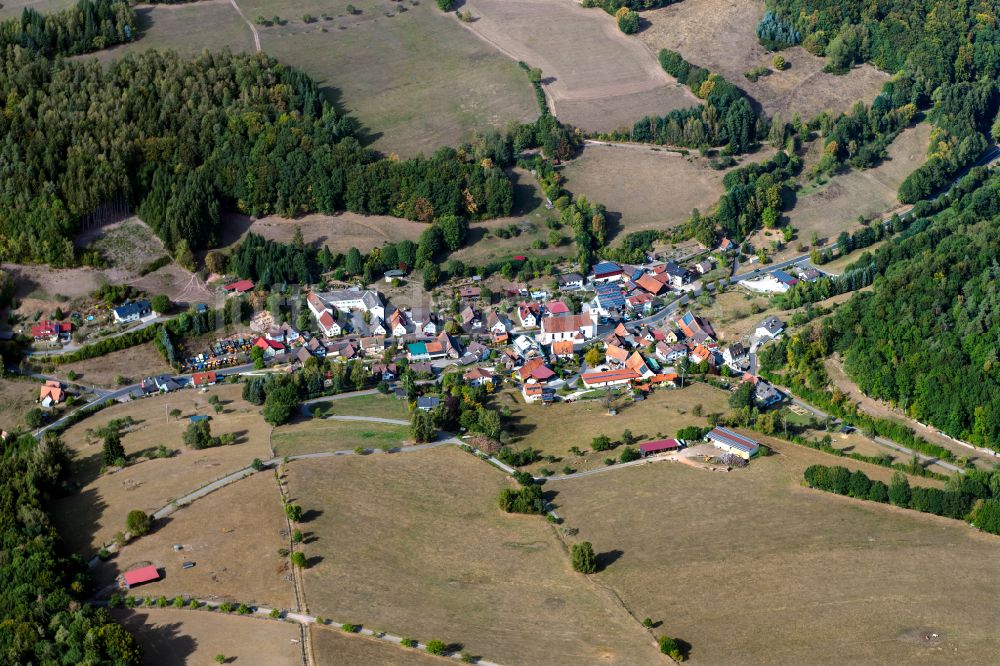 Luftbild Rengersbrunn - Ortsansicht am Rande von landwirtschaftlichen Feldern in Rengersbrunn im Bundesland Bayern, Deutschland