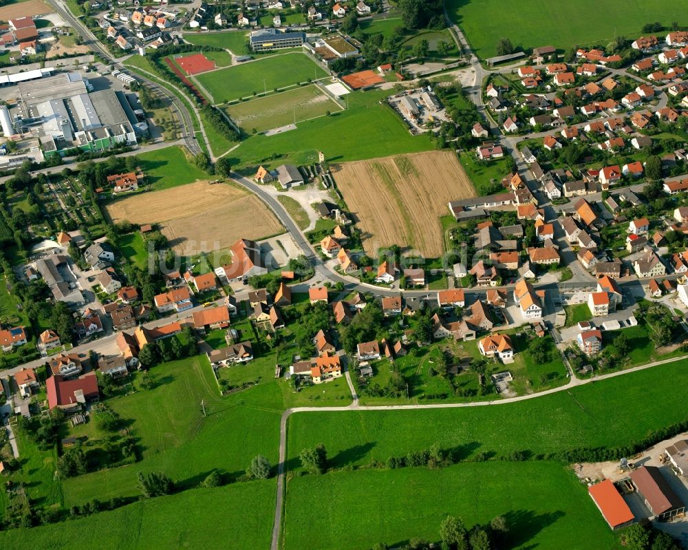 Luftbild Schnelldorf - Ortsansicht am Rande von landwirtschaftlichen Feldern in Schnelldorf im Bundesland Bayern, Deutschland