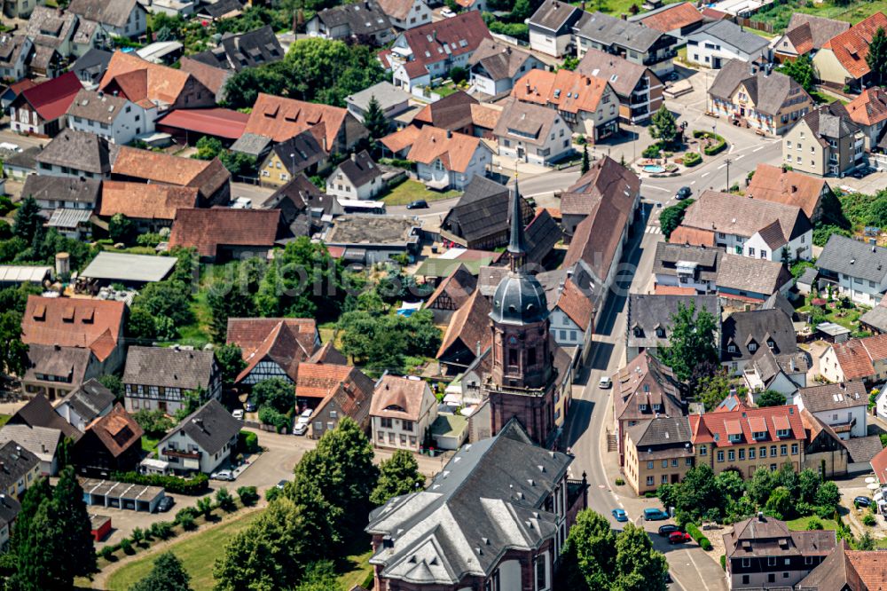 Luftbild Schuttern - Ortsansicht am Rande von landwirtschaftlichen Feldern in Schuttern im Bundesland Baden-Württemberg, Deutschland