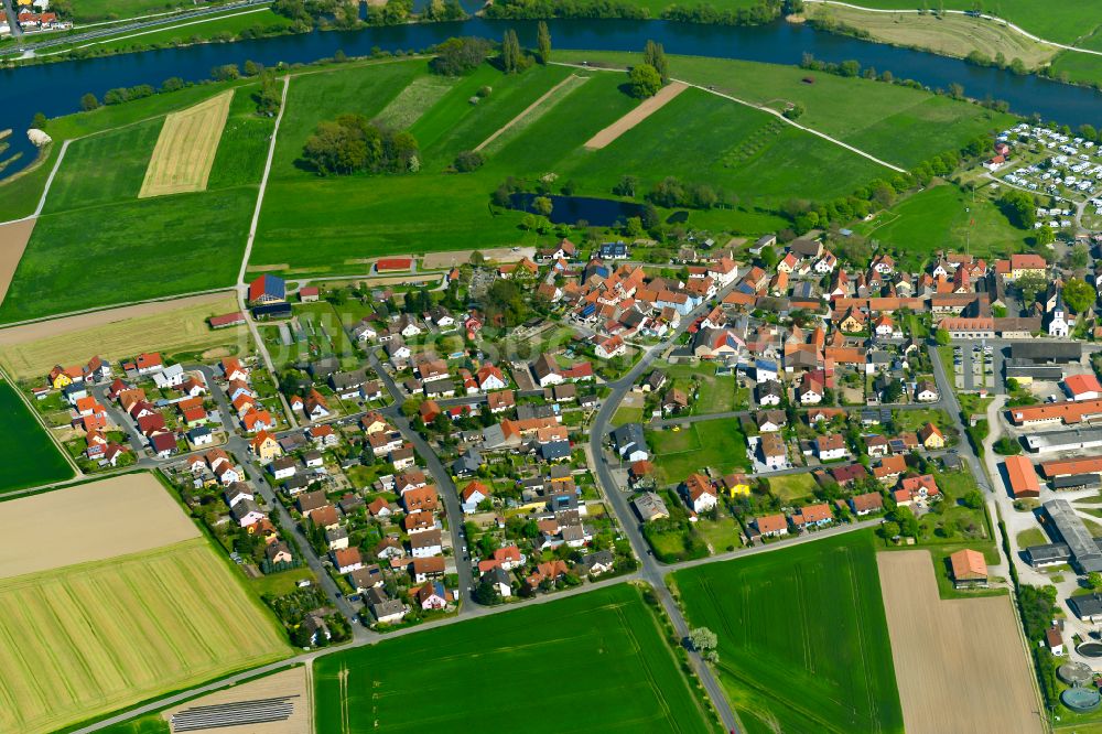 Luftbild Schwarzenau - Ortsansicht am Rande von landwirtschaftlichen Feldern in Schwarzenau im Bundesland Bayern, Deutschland