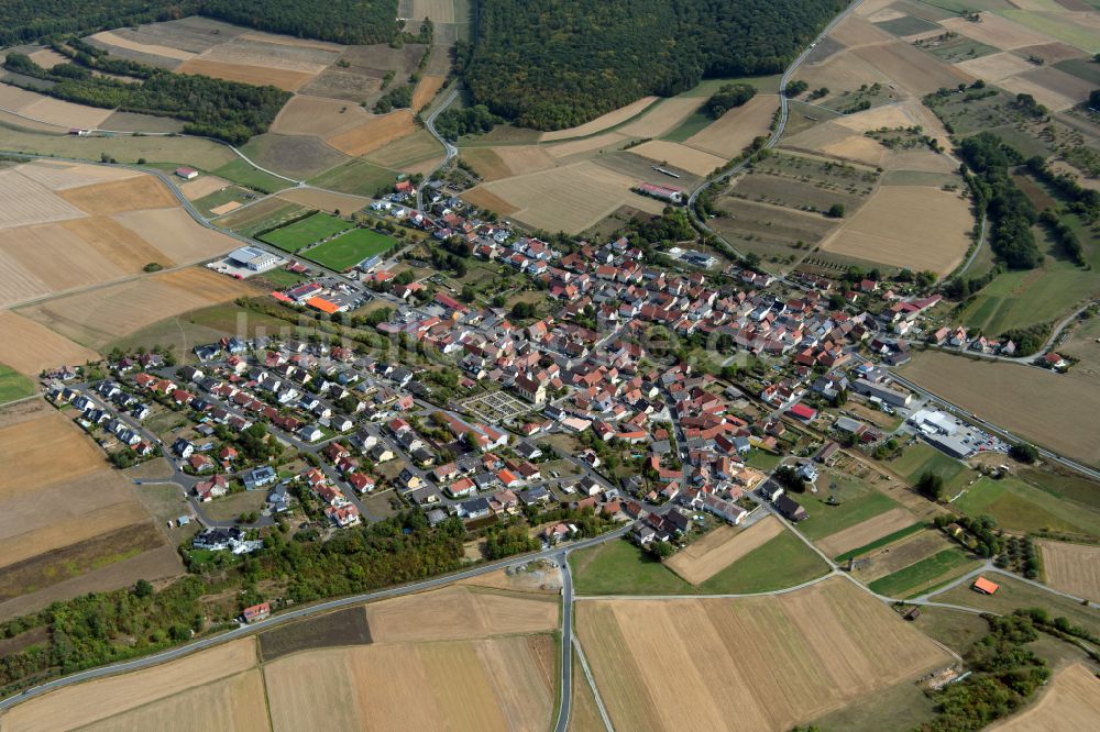 Luftbild Schwebenried - Ortsansicht am Rande von landwirtschaftlichen Feldern in Schwebenried im Bundesland Bayern, Deutschland