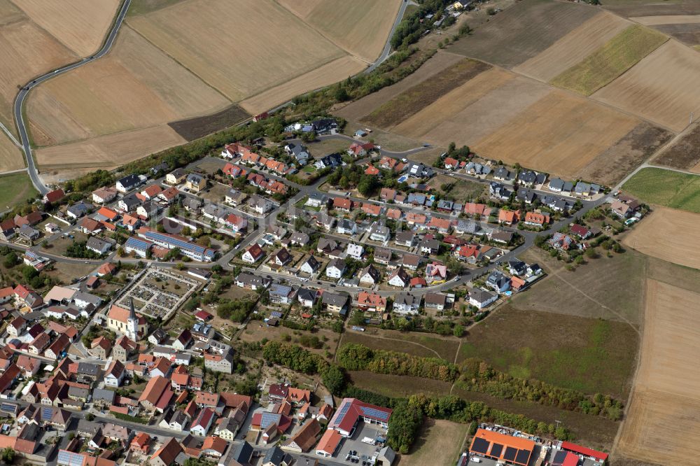 Luftbild Schwebenried - Ortsansicht am Rande von landwirtschaftlichen Feldern in Schwebenried im Bundesland Bayern, Deutschland