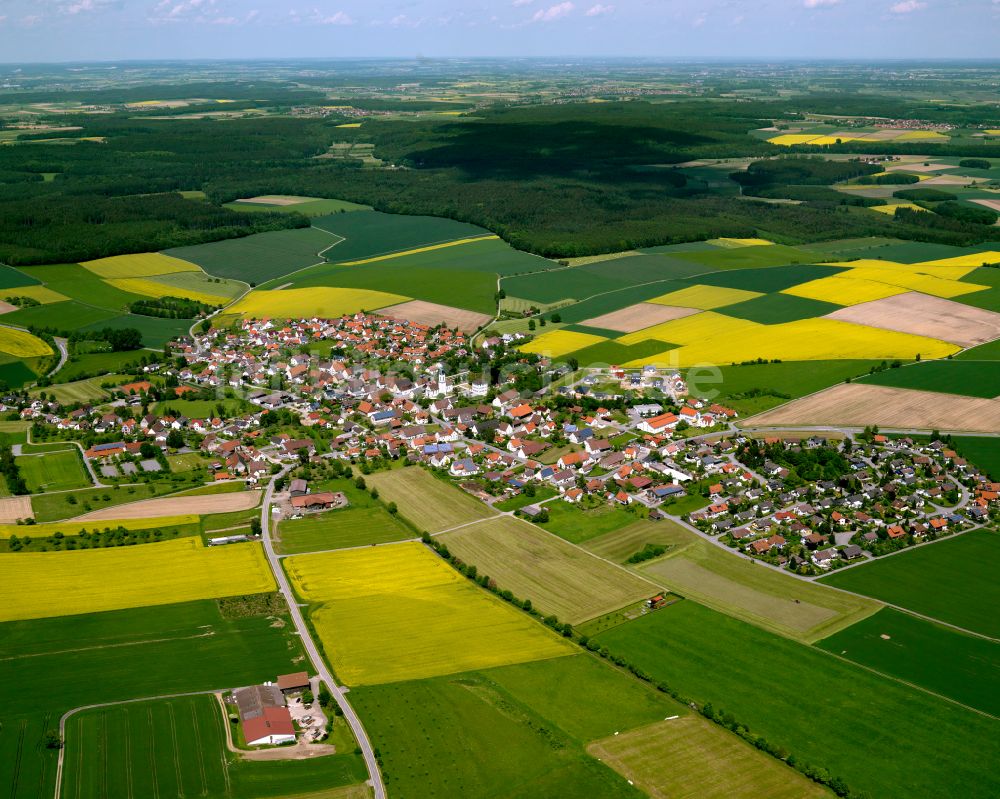 Luftbild Stafflangen - Ortsansicht am Rande von landwirtschaftlichen Feldern in Stafflangen im Bundesland Baden-Württemberg, Deutschland