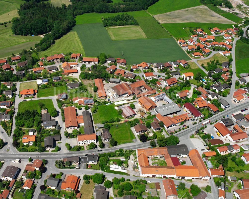 Luftbild Teising - Ortsansicht am Rande von landwirtschaftlichen Feldern in Teising im Bundesland Bayern, Deutschland