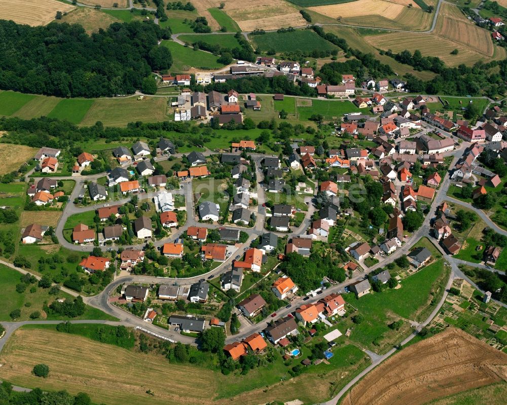Luftbild Tiefenbach - Ortsansicht am Rande von landwirtschaftlichen Feldern in Tiefenbach im Bundesland Baden-Württemberg, Deutschland