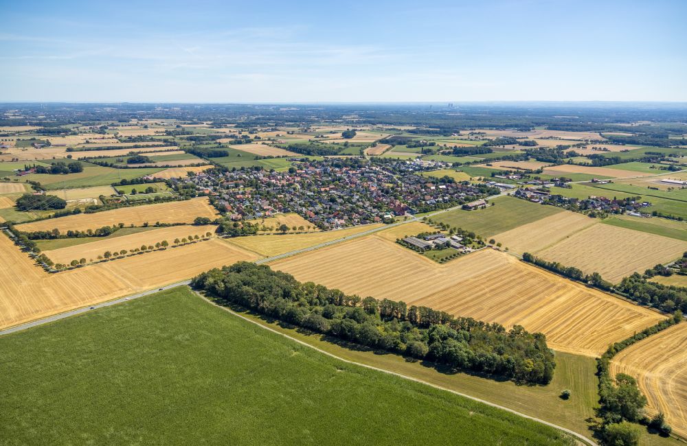 Luftbild Walstedde - Ortsansicht am Rande von landwirtschaftlichen Feldern in Walstedde im Bundesland Nordrhein-Westfalen, Deutschland
