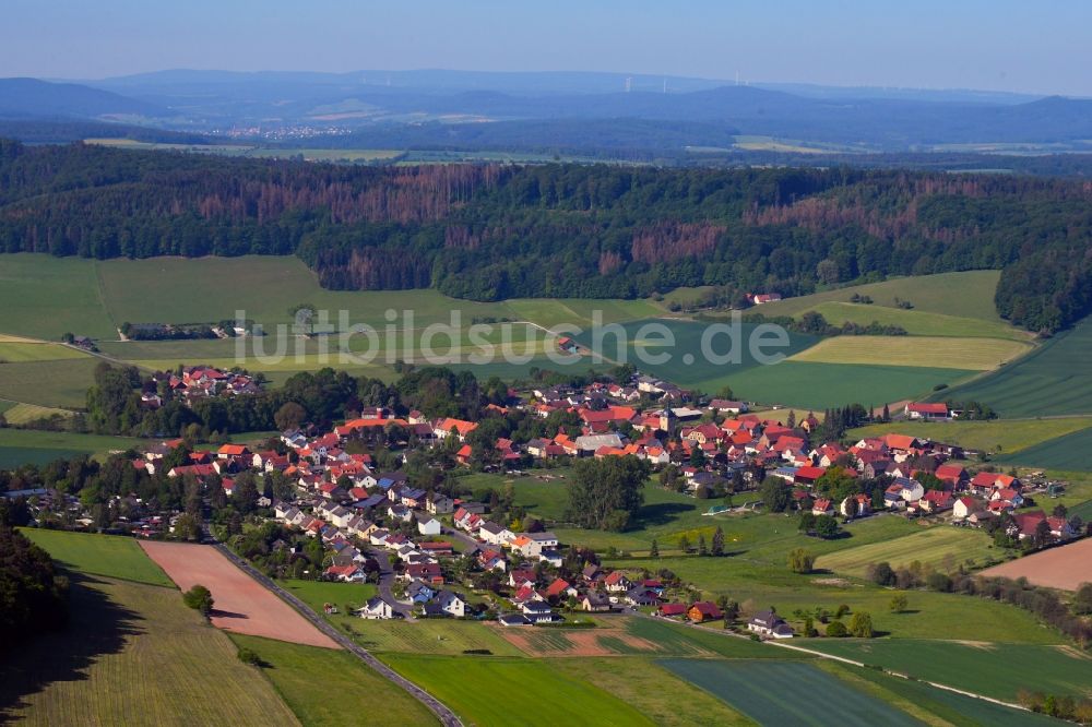 Luftbild Wehrda - Ortsansicht am Rande von landwirtschaftlichen Feldern in Wehrda im Bundesland Hessen, Deutschland
