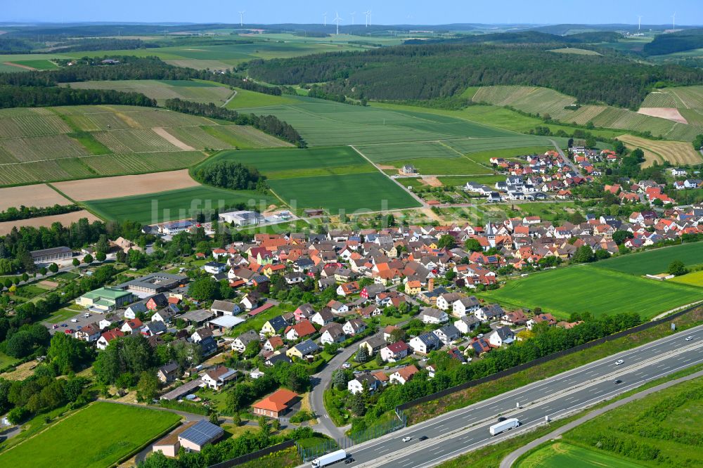 Wertheim aus der Vogelperspektive: Ortsansicht am Rande von landwirtschaftlichen Feldern in Wertheim im Bundesland Baden-Württemberg, Deutschland