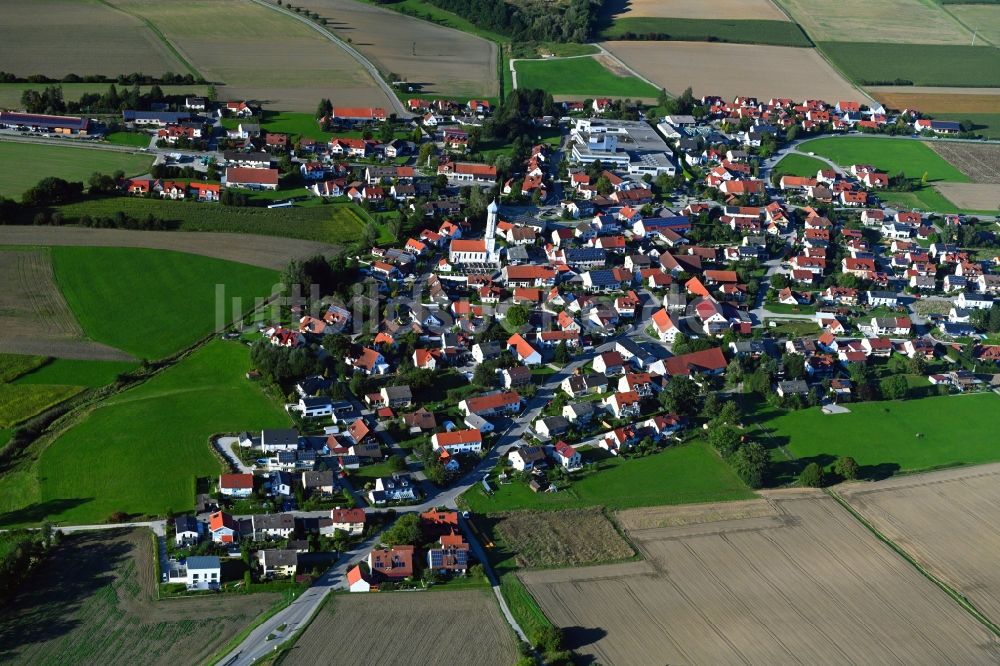 Wiedenzhausen von oben - Ortsansicht am Rande von landwirtschaftlichen Feldern in Wiedenzhausen im Bundesland Bayern, Deutschland