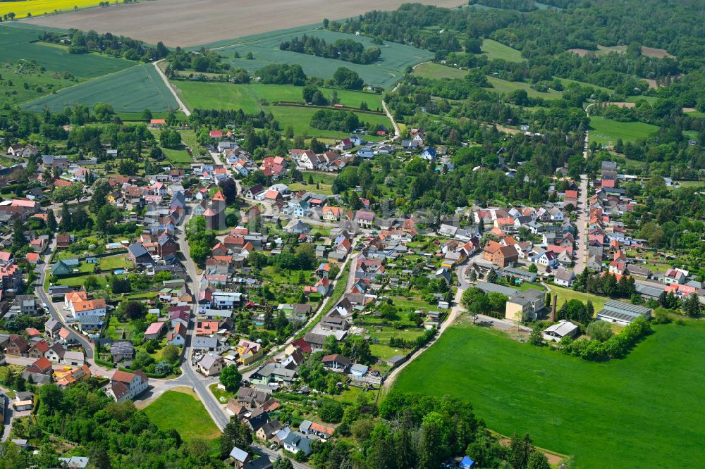 Wolferode aus der Vogelperspektive: Ortsansicht am Rande von landwirtschaftlichen Feldern in Wolferode im Bundesland Sachsen-Anhalt, Deutschland
