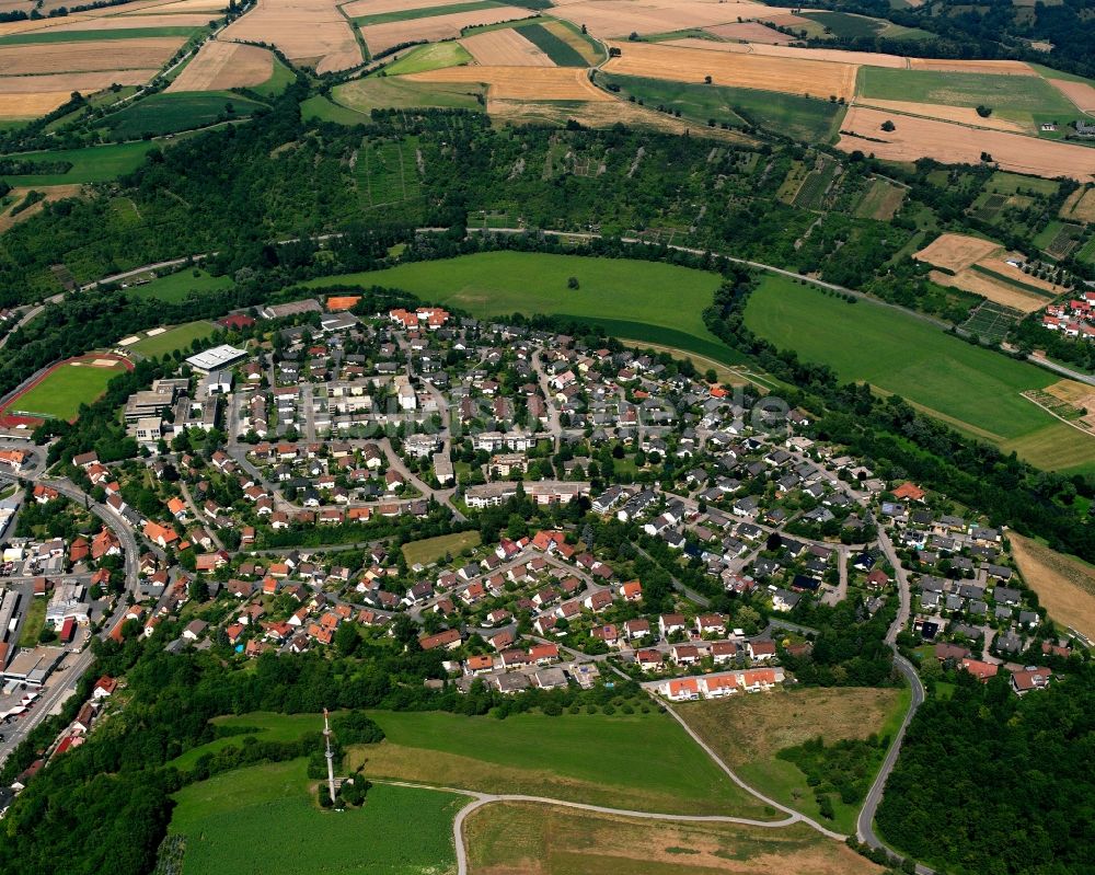Luftaufnahme Züttlingen - Ortsansicht am Rande von landwirtschaftlichen Feldern in Züttlingen im Bundesland Baden-Württemberg, Deutschland