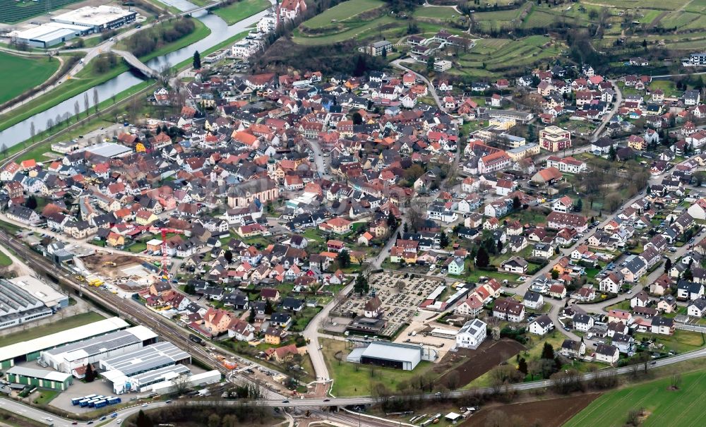 Luftbild Riegel am Kaiserstuhl - Ortsansicht in Riegel am Kaiserstuhl im Bundesland Baden-Württemberg, Deutschland