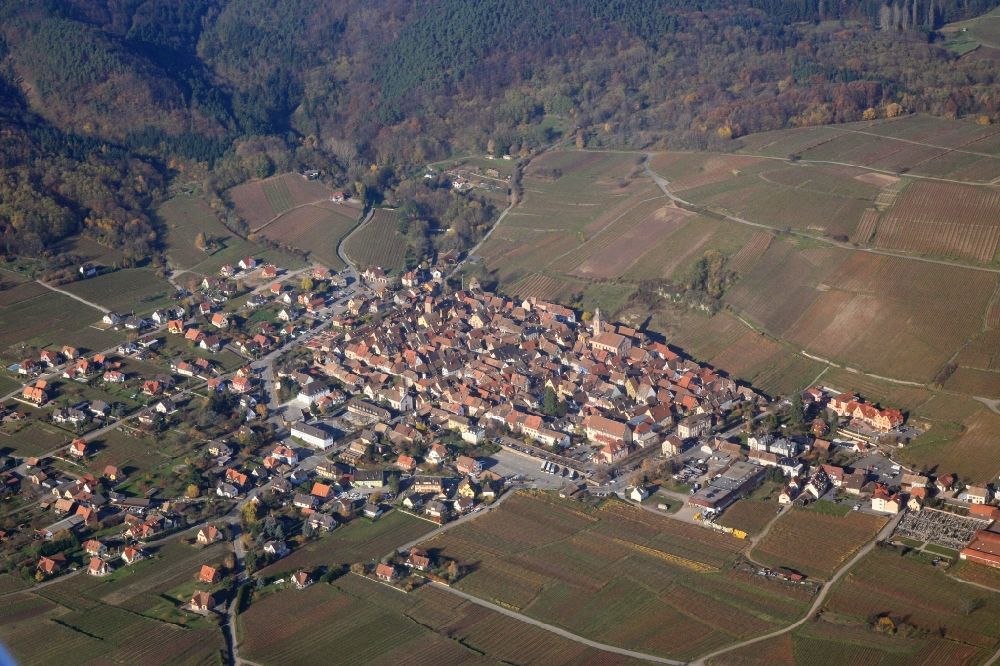 Luftbild Riquewihr - Ortsansicht von Riquewihr in Frankreich