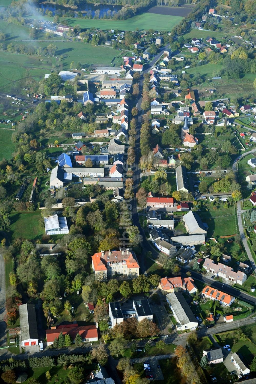 Roskow von oben - Ortsansicht in Roskow im Bundesland Brandenburg, Deutschland
