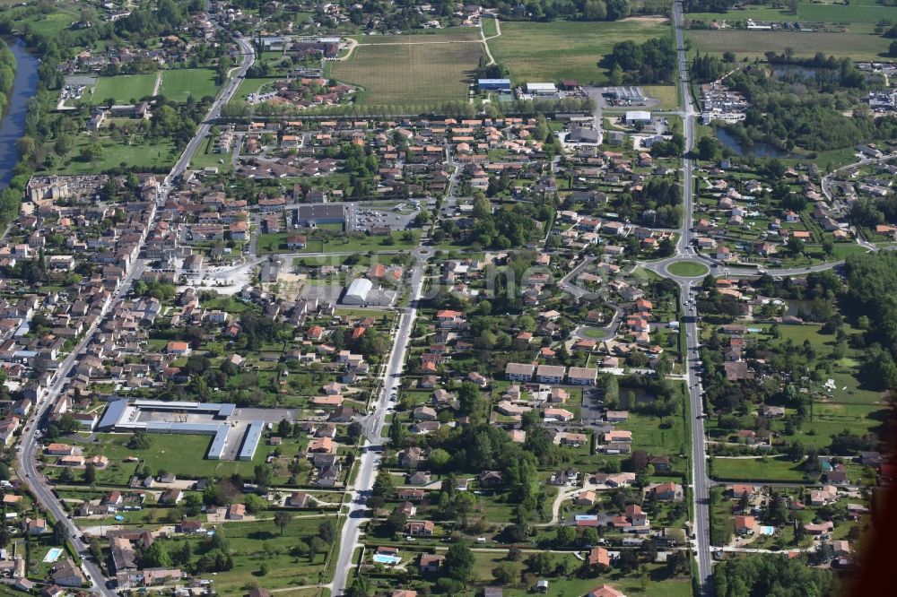 Luftaufnahme Saint-Denis-de-Pile - Ortsansicht in Saint-Denis-de-Pile in Aquitaine Limousin Poitou-Charentes, Frankreich
