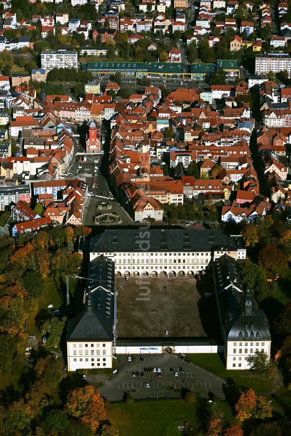 Gotha von oben - Ortsansicht mit Schloss Friedenstein in Gotha im Bundesland Thüringen, Deutschland