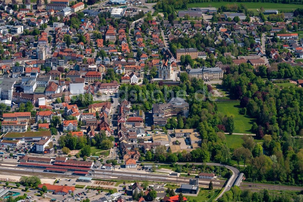 Luftbild Donaueschingen - Ortsansicht und Schlosspark in Donaueschingen im Bundesland Baden-Württemberg, Deutschland