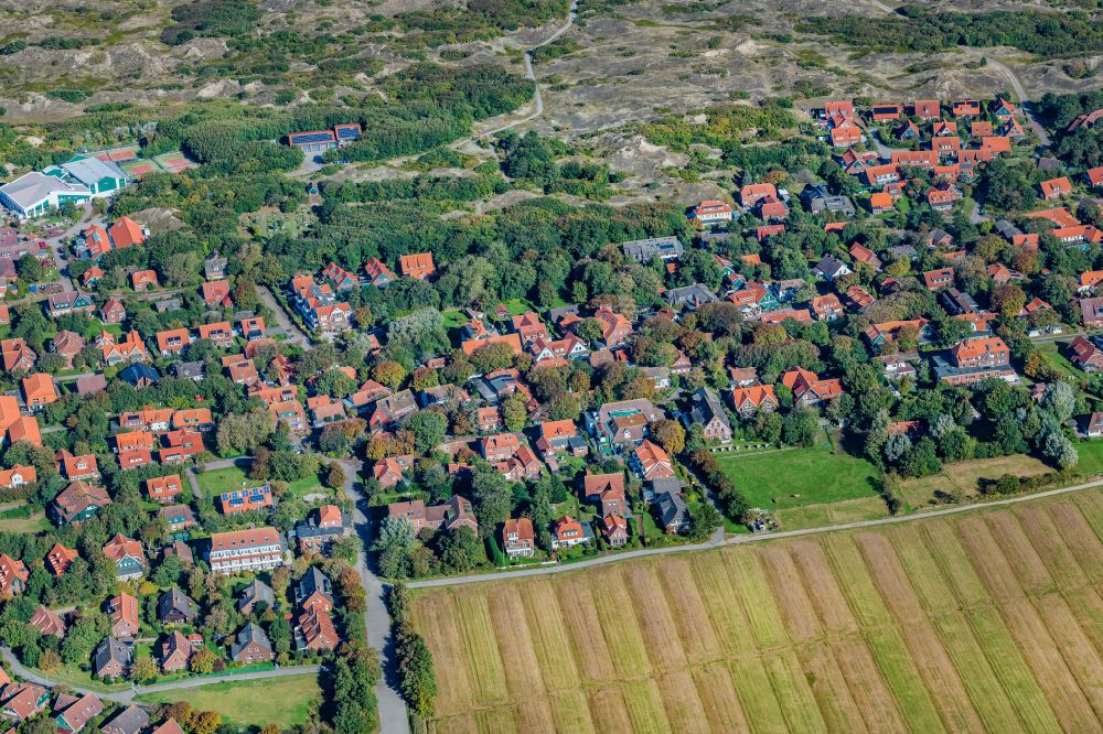 Luftaufnahme Spiekeroog - Ortsansicht auf Spiekeroog im Bundesland Niedersachsen, Deutschland