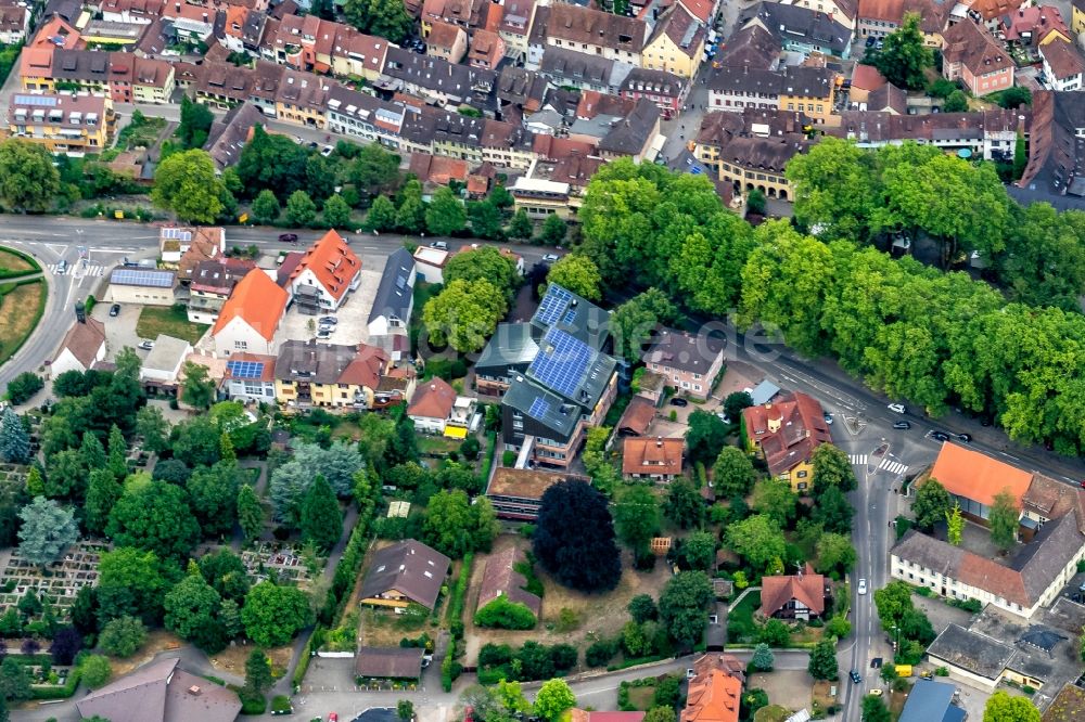 Luftbild Staufen im Breisgau - Ortsansicht in Staufen im Breisgau im Bundesland Baden-Württemberg, Deutschland