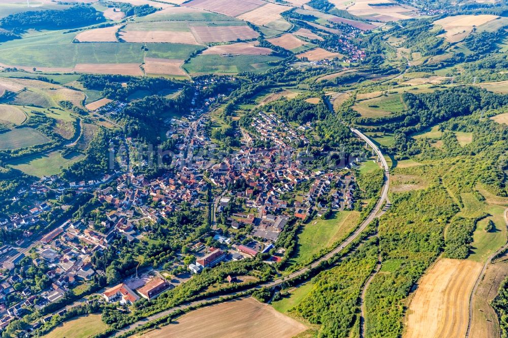 Luftaufnahme Alsenz - Ortsansicht im Talbereich in Alsenz im Bundesland Rheinland-Pfalz, Deutschland