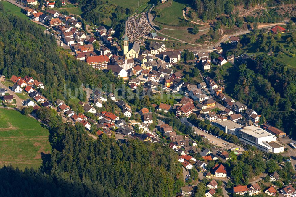 Luftbild Bad Peterstal-Griesbach - Ortsansicht im Talbereich in Bad Peterstal-Griesbach Ortsteil Peterstal im Bundesland Baden-Württemberg, Deutschland