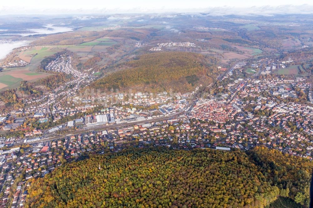 Luftaufnahme Mosbach - Ortsansicht im Talbereich der Elz in Mosbach im Bundesland Baden-Württemberg, Deutschland