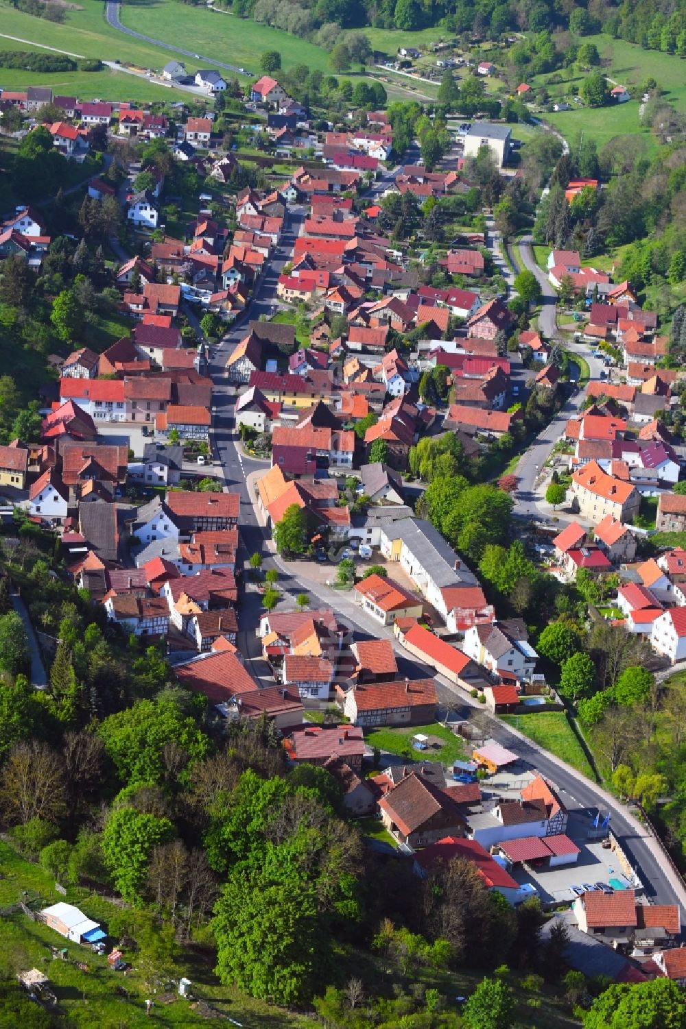 Luftaufnahme Nazza - Ortsansicht im Talbereich in Nazza im Bundesland Thüringen, Deutschland