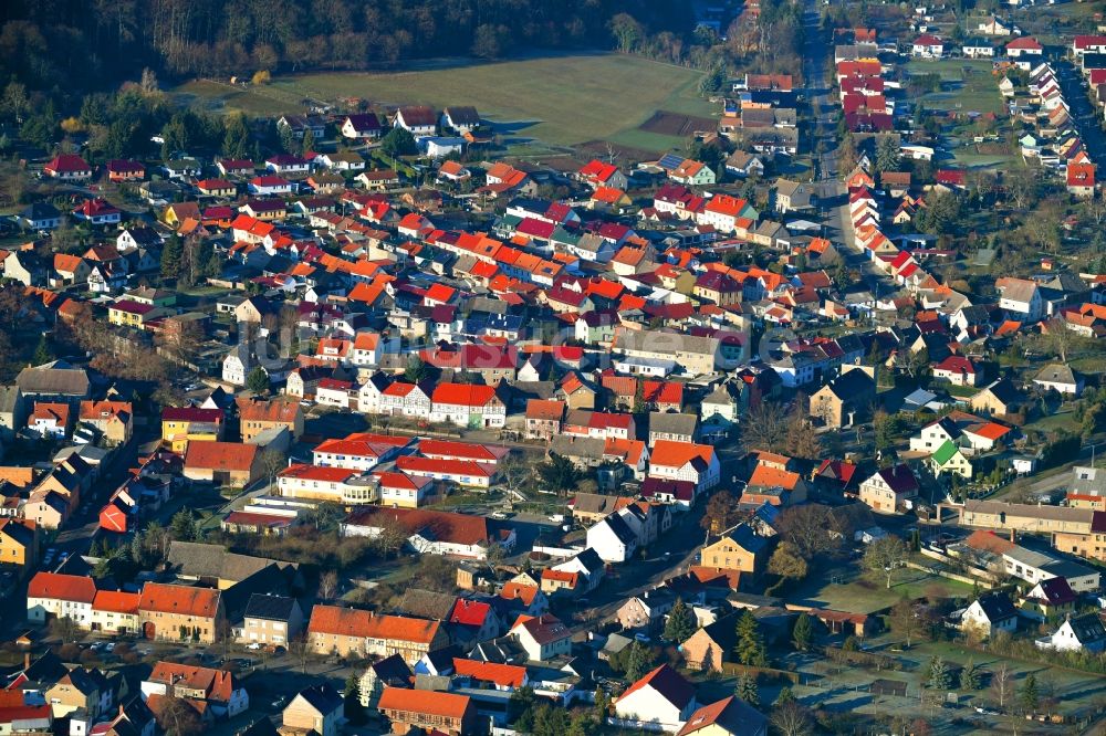 Oldisleben aus der Vogelperspektive: Ortsansicht im Talbereich in Oldisleben im Bundesland Thüringen, Deutschland