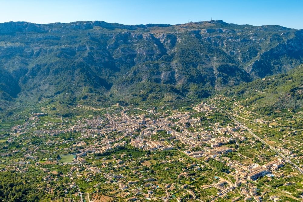 Luftbild Soller - Ortsansicht im Talbereich in Soller in Balearische Insel Mallorca, Spanien