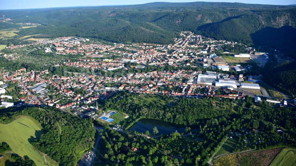 Thale aus der Vogelperspektive: Ortsansicht in Thale zu Füßen des Harz im Bundesland Sachsen-Anhalt, Deutschland