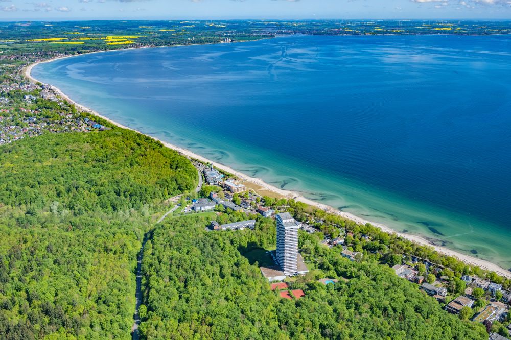 Luftaufnahme Timmendorfer Strand - Ortsansicht von Timmendorfer Strand an der Sand- Strand- Küste der Ostsee im Bundesland Schleswig-Holstein